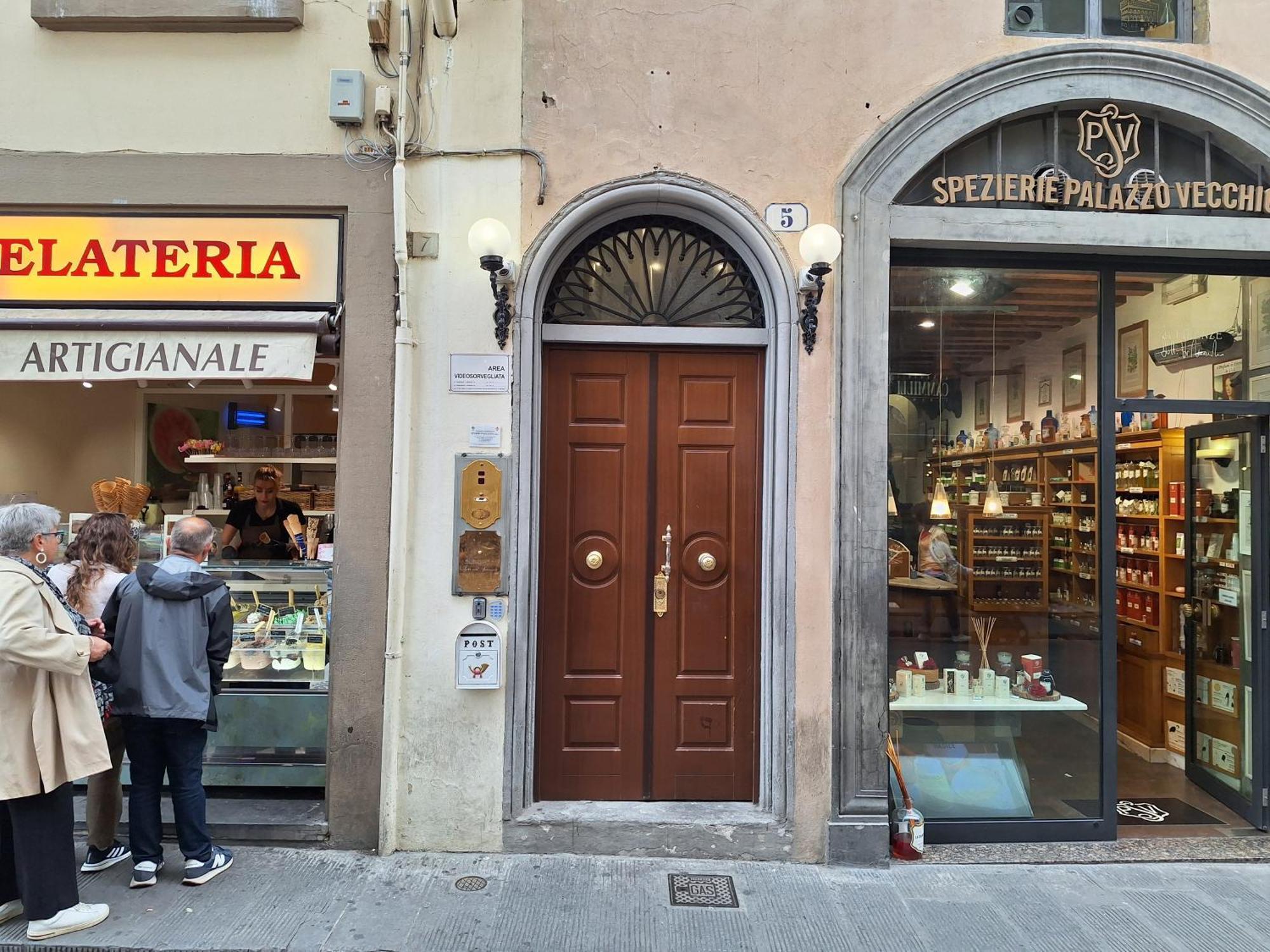 Mamo Florence - Amalia Piazza Signoria Apartment Zewnętrze zdjęcie